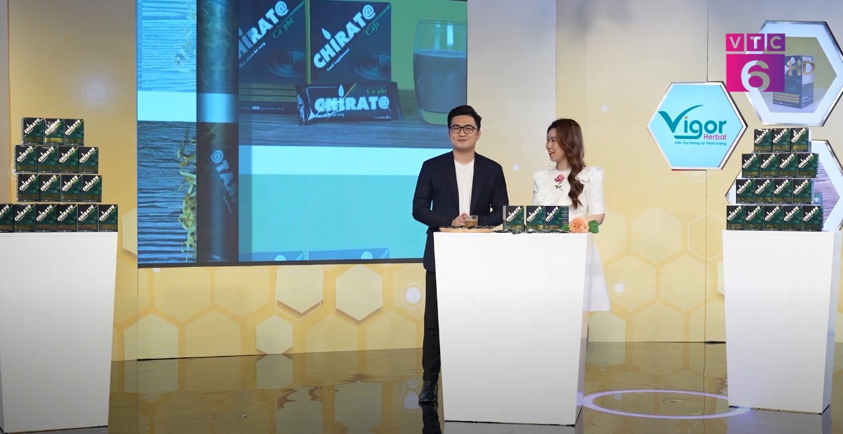 MC tác nghiệp tại trường quay TVshopping Queen